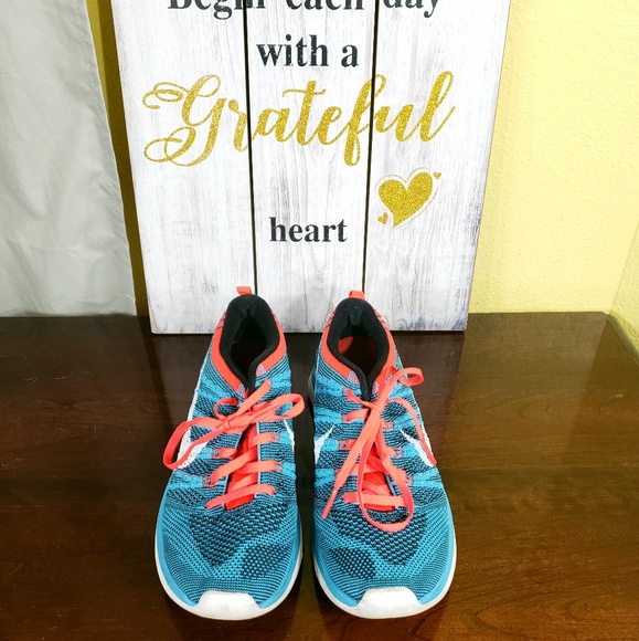 **SOLD**Nike flyknit one lunar_r - Picture 2 of 6